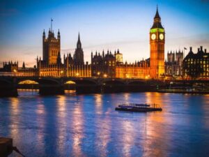 Londres bannit UBER de ses routes ! L’entreprise va faire appel…