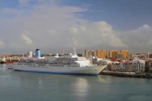 GUADELOUPE : Les taxis en croisade sur les croisières