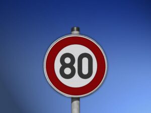 CODE DE LA ROUTE : Limitation à 80 km/h : pas d’exonération pour les taxis